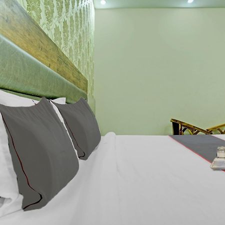 Collection O Rd Hotel Zirakpur 外观 照片