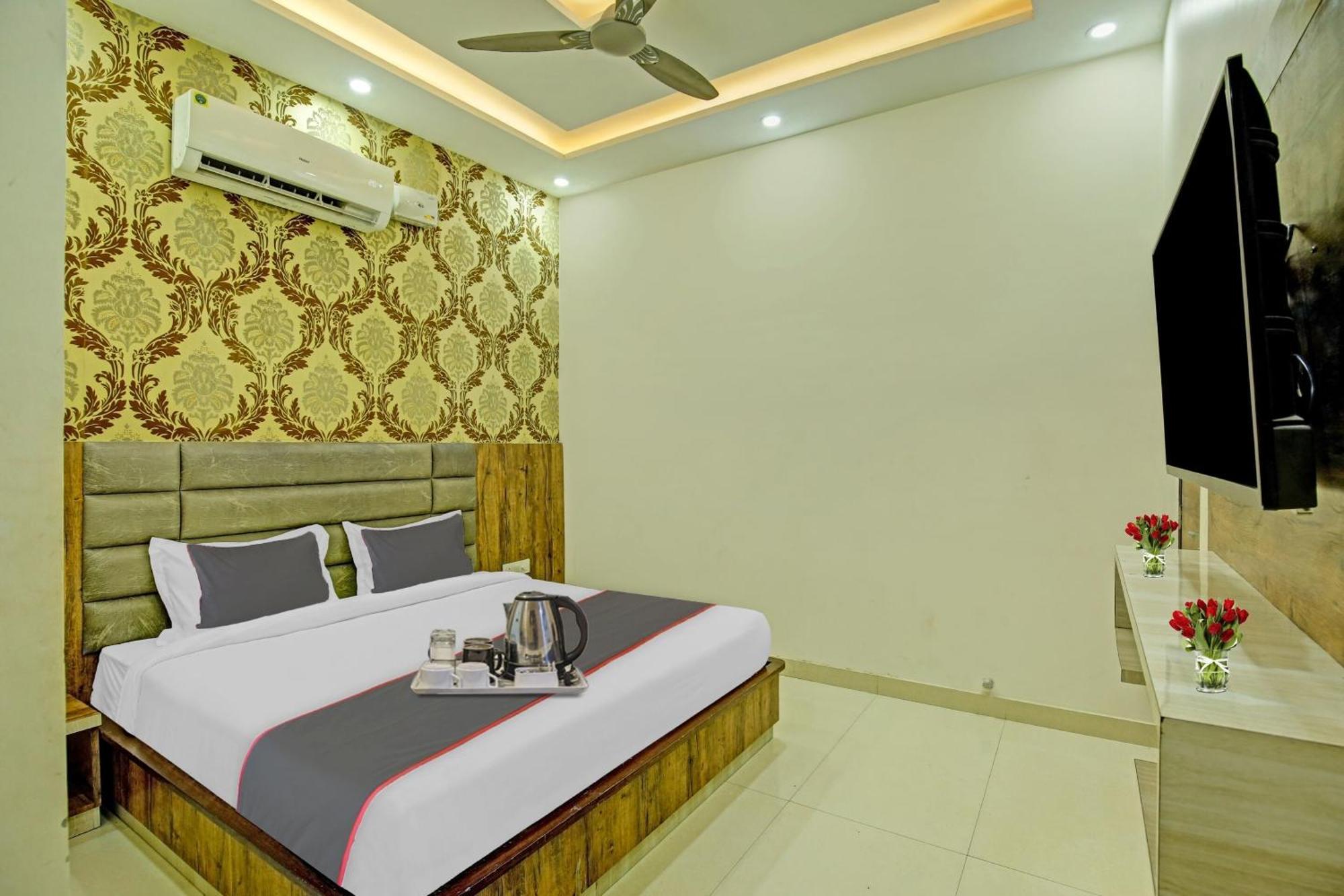 Collection O Rd Hotel Zirakpur 外观 照片